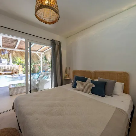 Clara Ibiza Santa Eularia des Riu