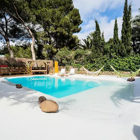 Clara Ibiza * Santa Eularia des Riu