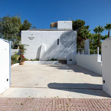Clara Ibiza