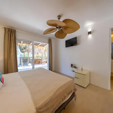 Clara Ibiza Villa Santa Eulária des Riu