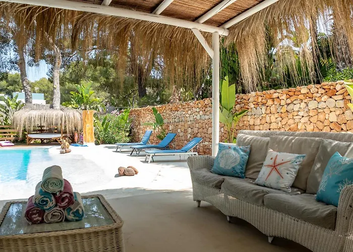 Clara Ibiza Santa Eularia des Riu