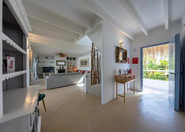 Clara Ibiza * Santa Eularia des Riu