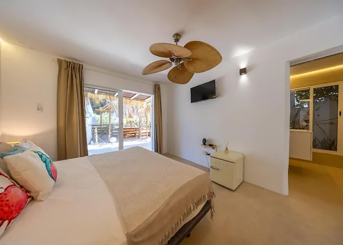 Clara Ibiza Villa Santa Eulària des Riu