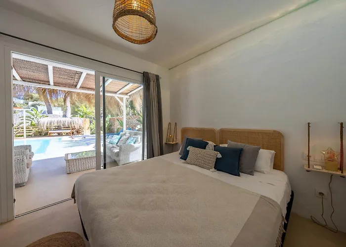 Clara Ibiza Santa Eulària des Riu