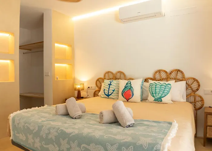 Clara Ibiza Villa Santa Eulària des Riu