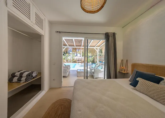 Clara Ibiza * Santa Eulària des Riu