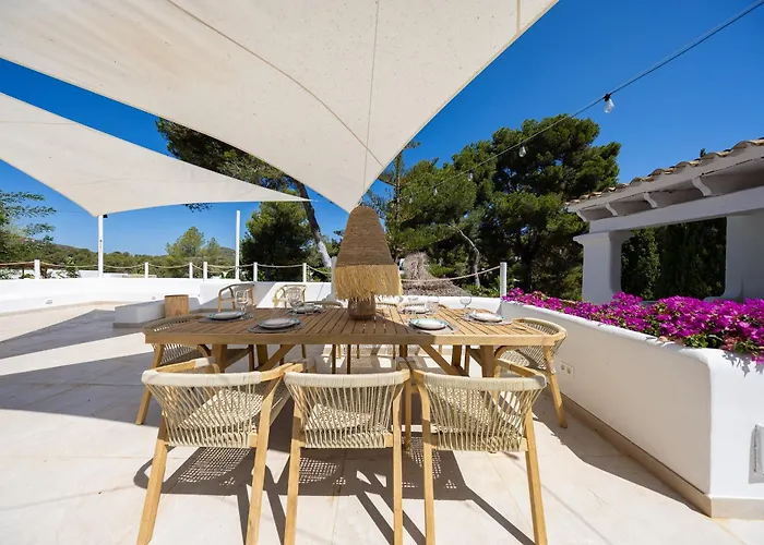 Clara Ibiza * Santa Eulària des Riu